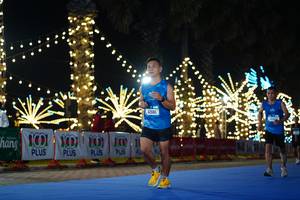 BIB: 100, 42661
                            <button type="button" onclick="openModal(19622757)" class="btn btn-primary btn-sm float-right btn-popup" data-toggle="modal" data-target=".modal-high-quality">
                        <i class="fas fa-shopping-cart"></i> Add to Cart
                    </button>
                                            <button type="button" onclick="isThisMe(19622757, true)" class="btn btn-success btn-sm float-right btn-popup btn-isme hidden" data-toggle="tooltip" data-placement="bottom" title="นี่คือรูปของคุณใช่ไหม คลิกที่นี่เพื่อเอาเข้าอัลบั้ม">
                        <i class="fas fa-plus"></i> Add to album
                    </button>
                    <button type="button" onclick="isThisMe(19622757, false)" class="btn btn-warning btn-sm float-right btn-popup btn-isnotme hidden">
                        <i class="fas fa-ban"></i> Remove from album
                    </button>